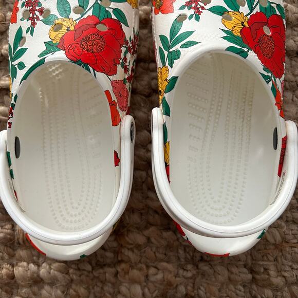 Crocs Classic Clogs Floral Print – Women’s Size 6 - Picture 3 of 12